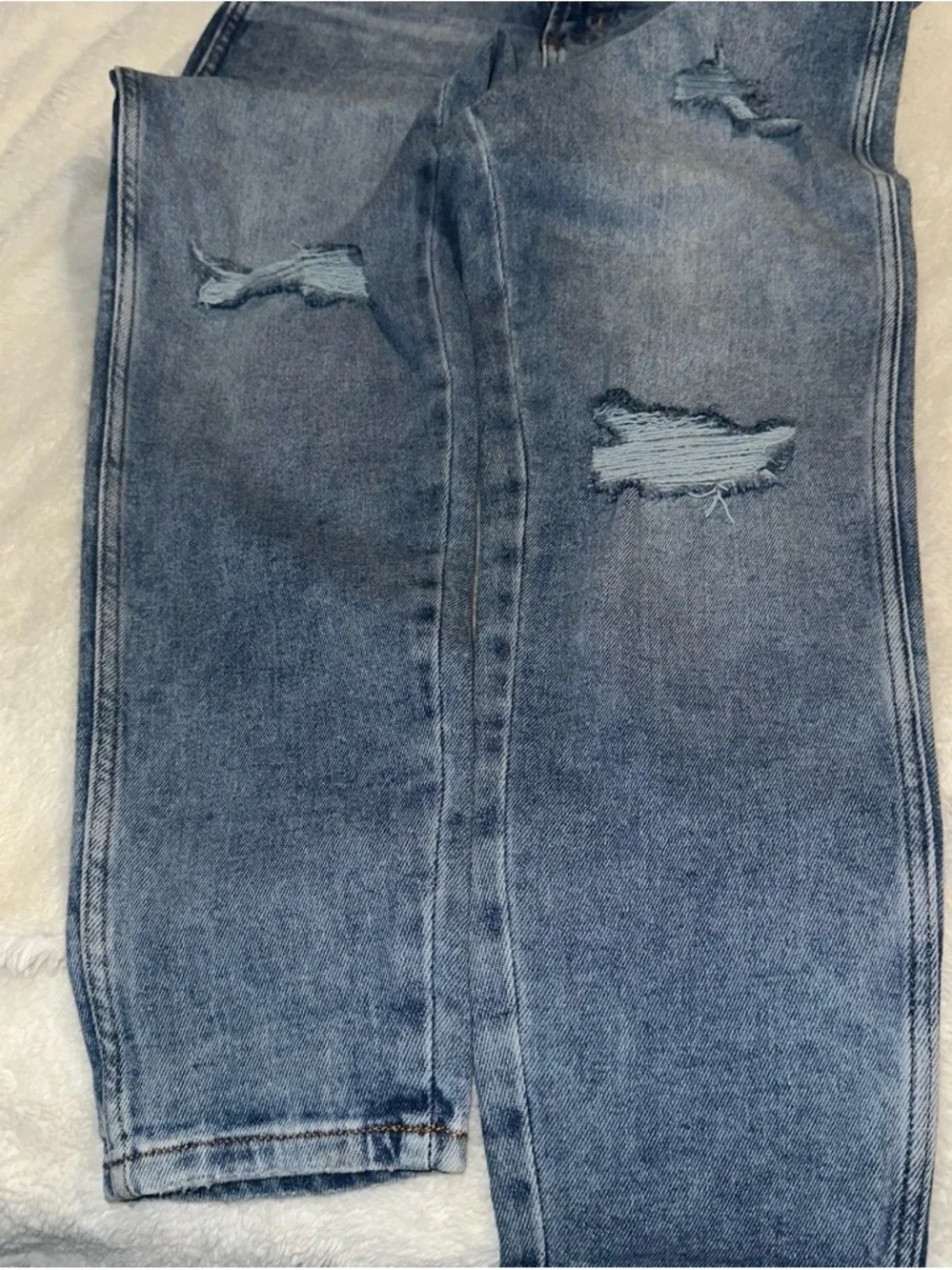 Arizona Jean Company Light Blue Highest-Rise Curvy Mom Jeans - Picture 4 of 5